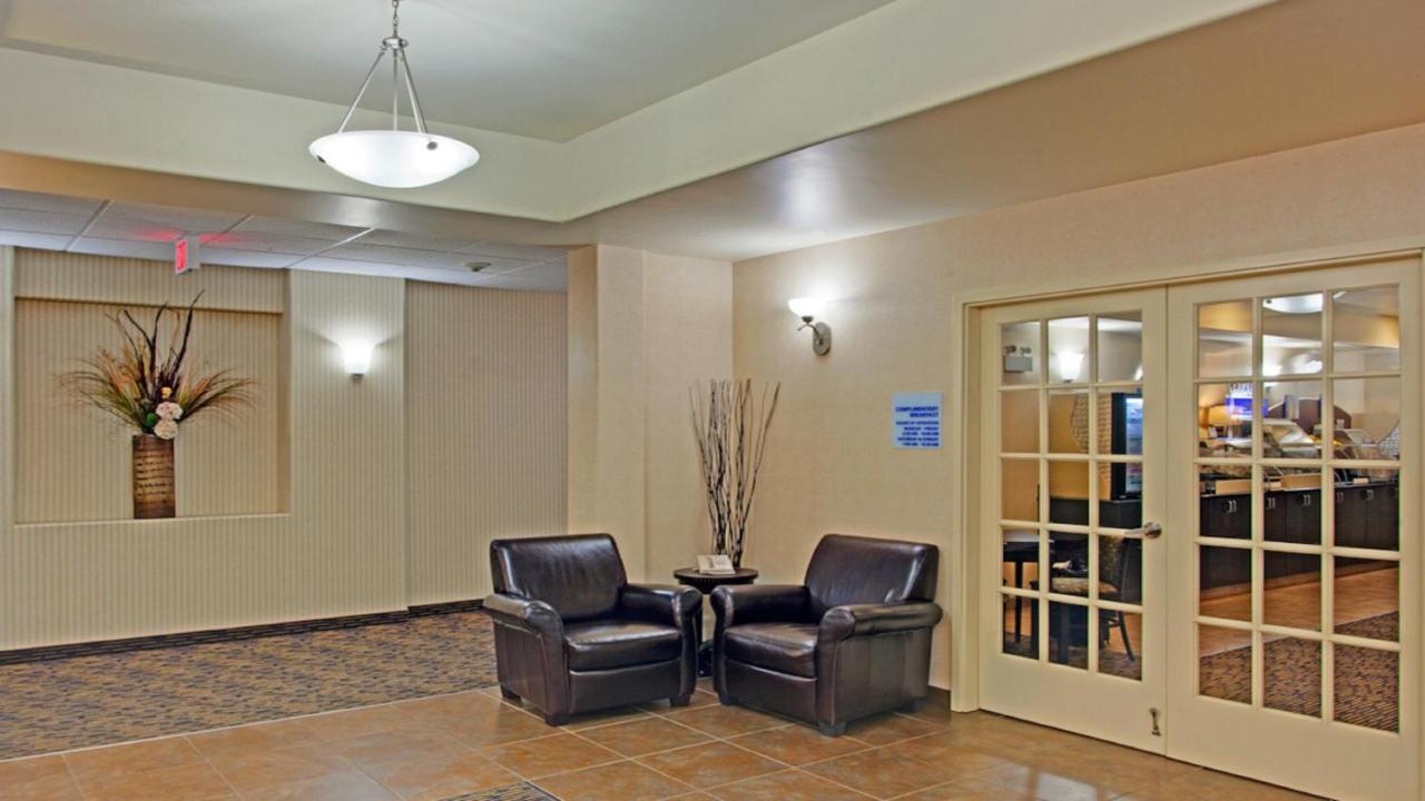 Holiday Inn Express Hotel & Suites Swift Current By Ihg Екстер'єр фото