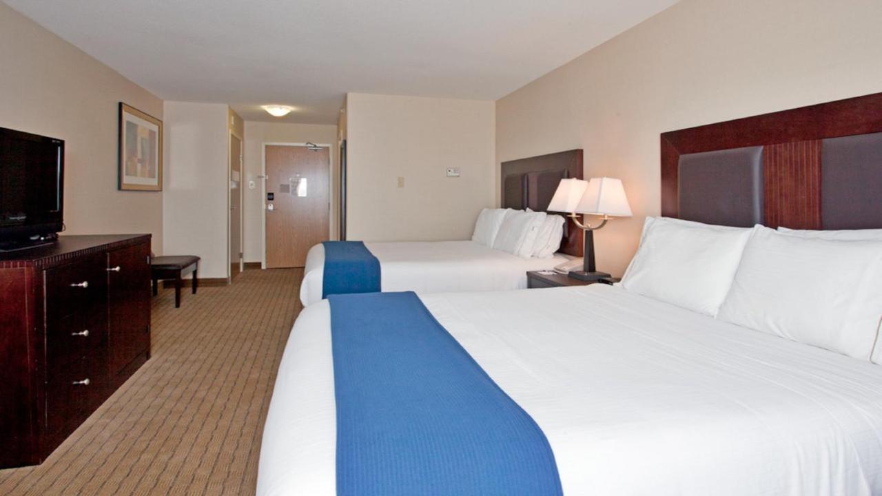 Holiday Inn Express Hotel & Suites Swift Current By Ihg Екстер'єр фото